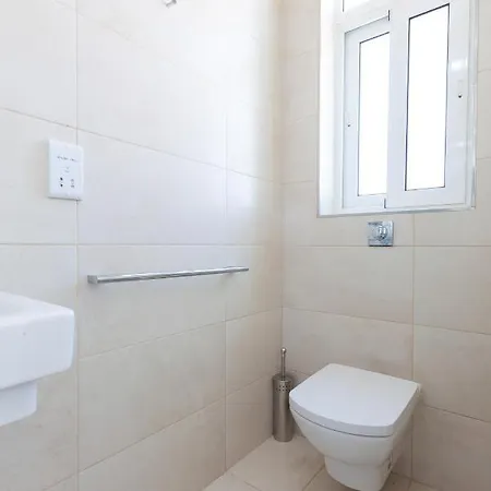 Gzira, Apt - Spacious With Super Wifi & Ac By 360 Estates Apartamento *