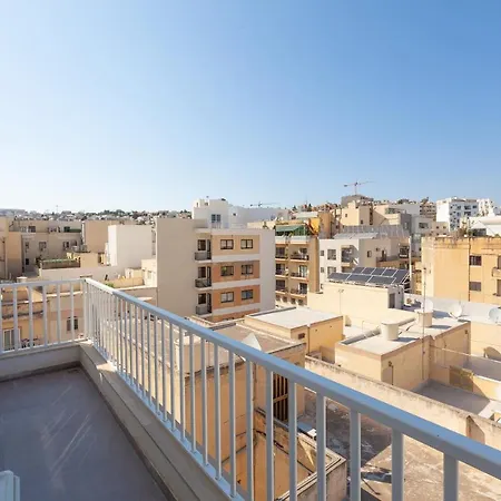 Gzira, Apt - Spacious With Super Wifi & Ac By 360 Estates Gzira